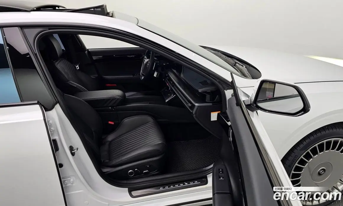 Hyundai Grandeur 2025 1.6 автомат (гидро), фото 20