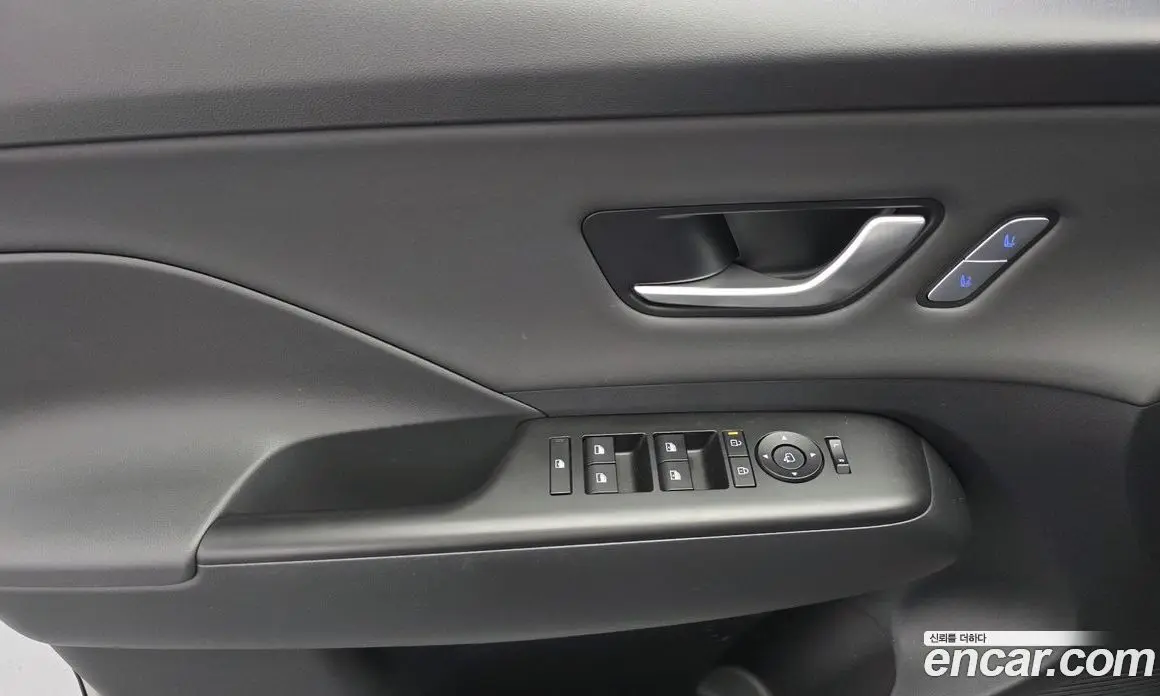 Hyundai Kona 2023 1.6 автомат (гидро), фото 14