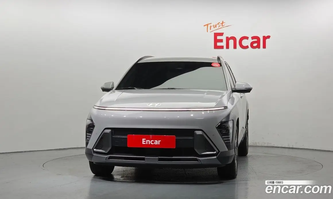 Hyundai Kona 2023 1.6 автомат (гидро), фото 3