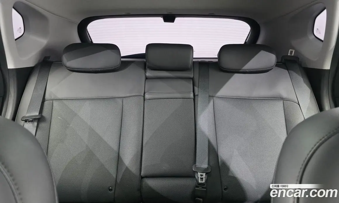 Hyundai Kona 2023 1.6 автомат (гидро), фото 33