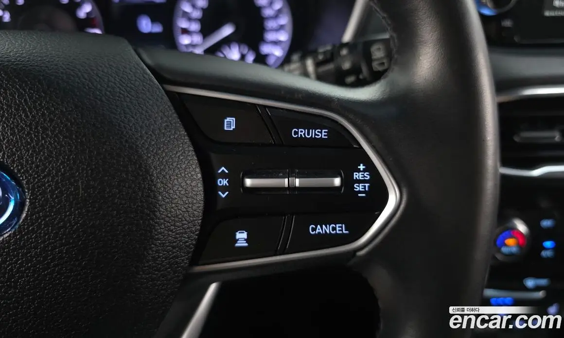 Hyundai Santa Fe 2019 2.0 автомат (гидро), фото 23