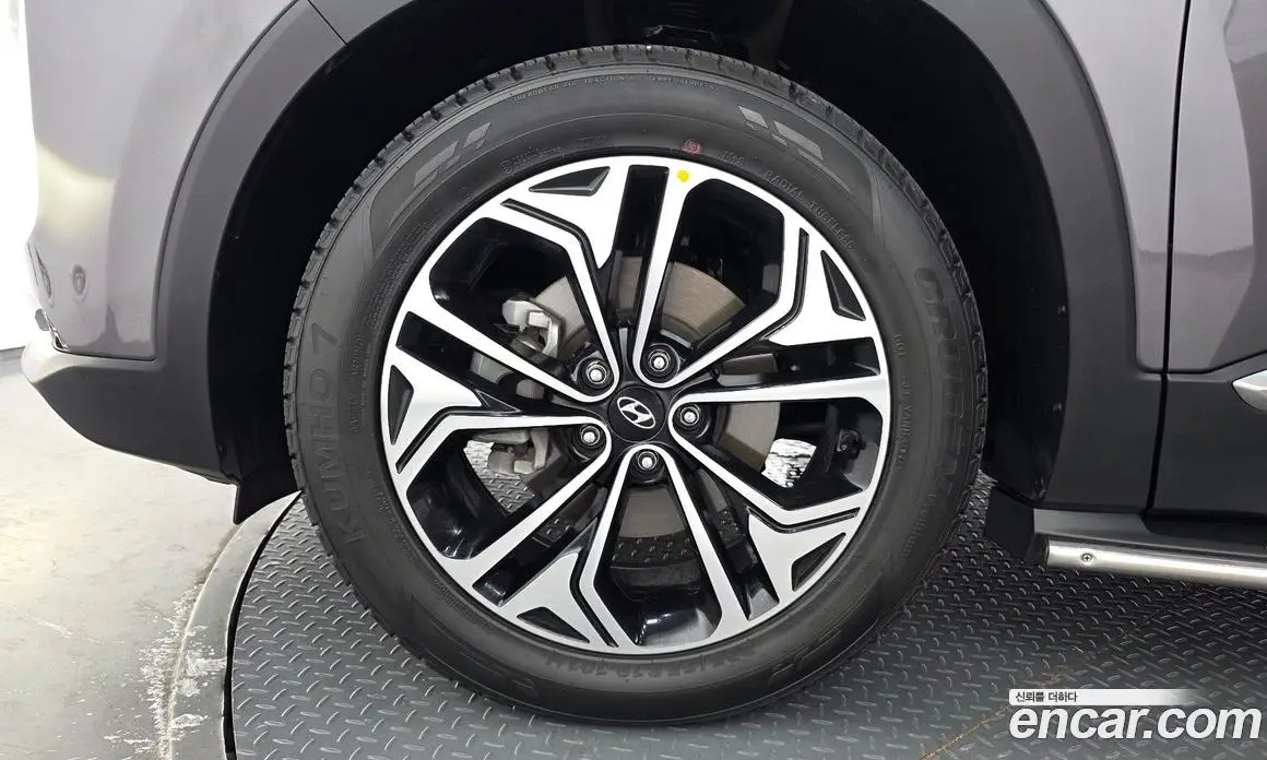 Hyundai Santa Fe 2019 2.0 автомат (гидро), фото 5