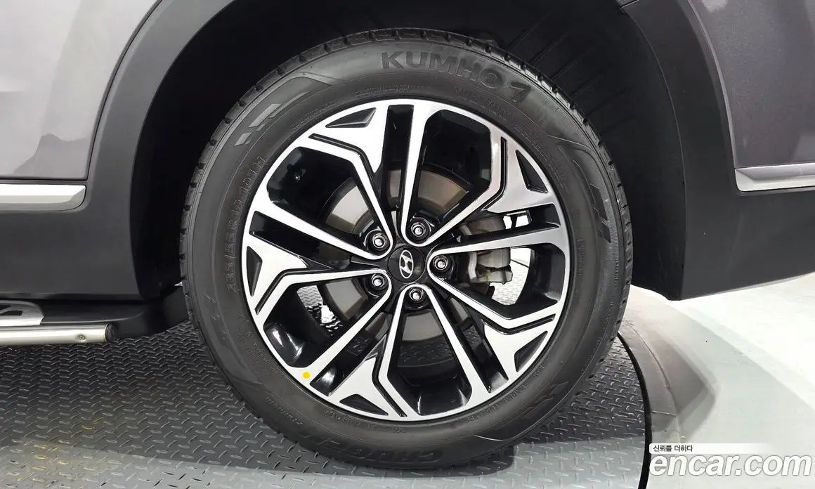 Hyundai Santa Fe 2019 2.0 автомат (гидро), фото 7