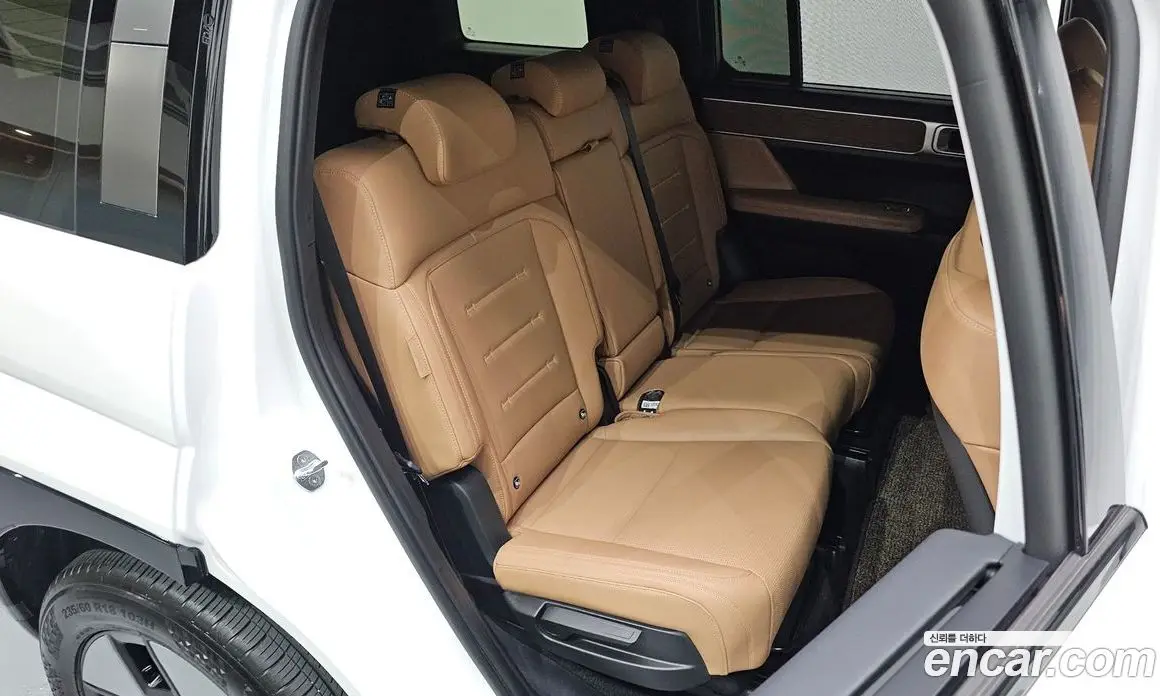Hyundai Santa Fe 2024 1.6 автомат (гидро), фото 16
