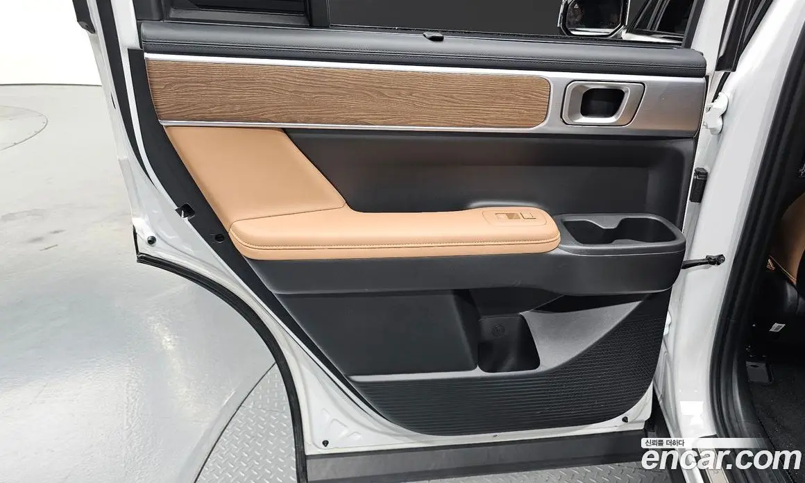 Hyundai Santa Fe 2024 1.6 автомат (гидро), фото 14