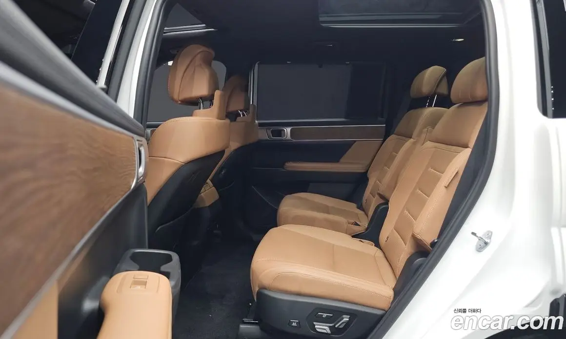 Hyundai Santa Fe 2024 1.6 автомат (гидро), фото 17