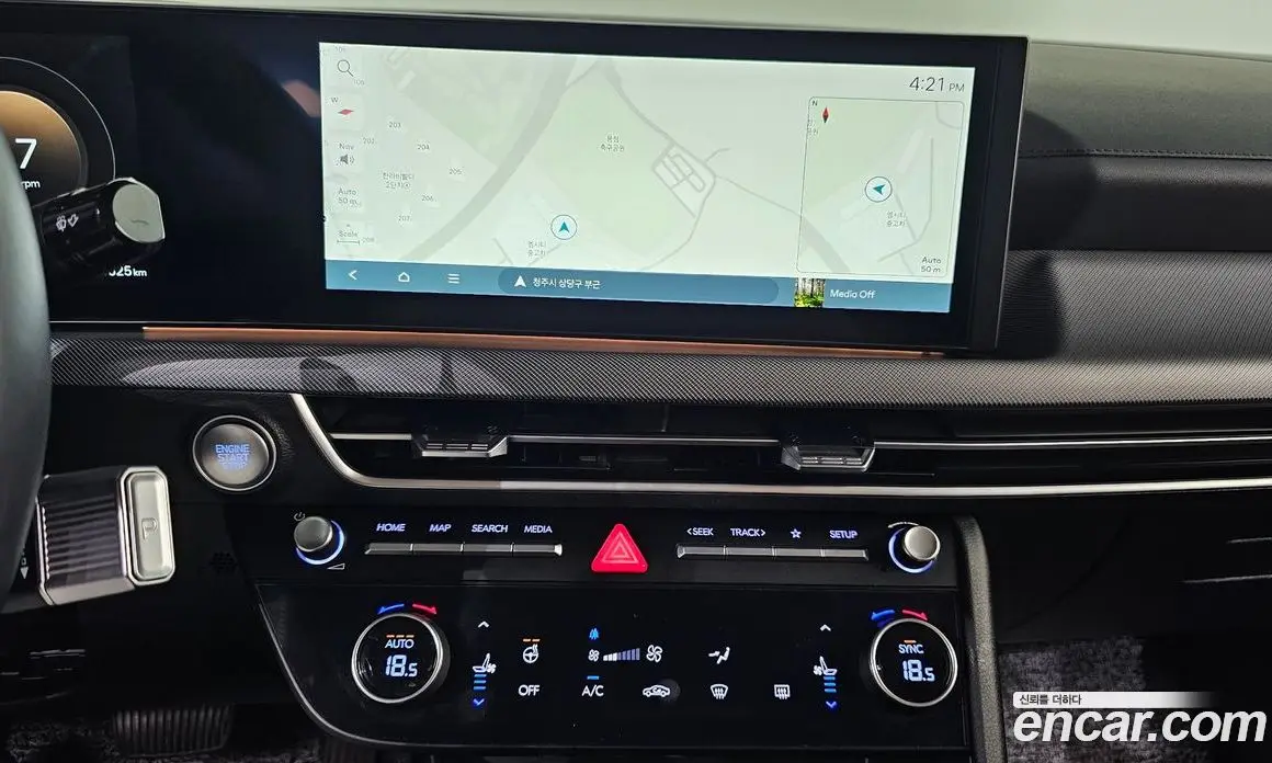 Hyundai Sonata 2024 1.6 автомат (гидро), фото 16