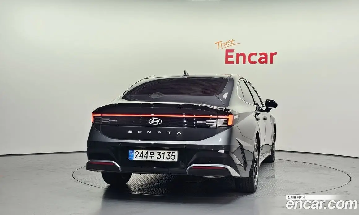 Hyundai Sonata 2024 1.6 автомат (гидро), фото 4