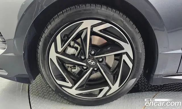 Hyundai Sonata 2024 1.6 автомат (гидро), миниатюра 5