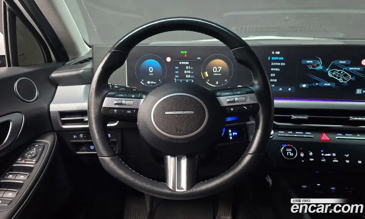 Hyundai Sonata 2024 1.6 автомат (гидро), фото 18