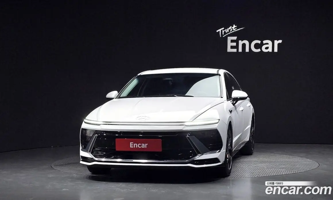 Hyundai Sonata 2024 1.6 автомат (гидро), фото 3