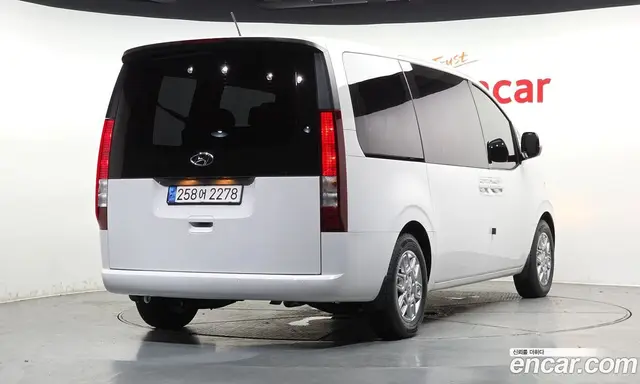 Hyundai Staria 2023 2.2 автомат (гидро), миниатюра 2