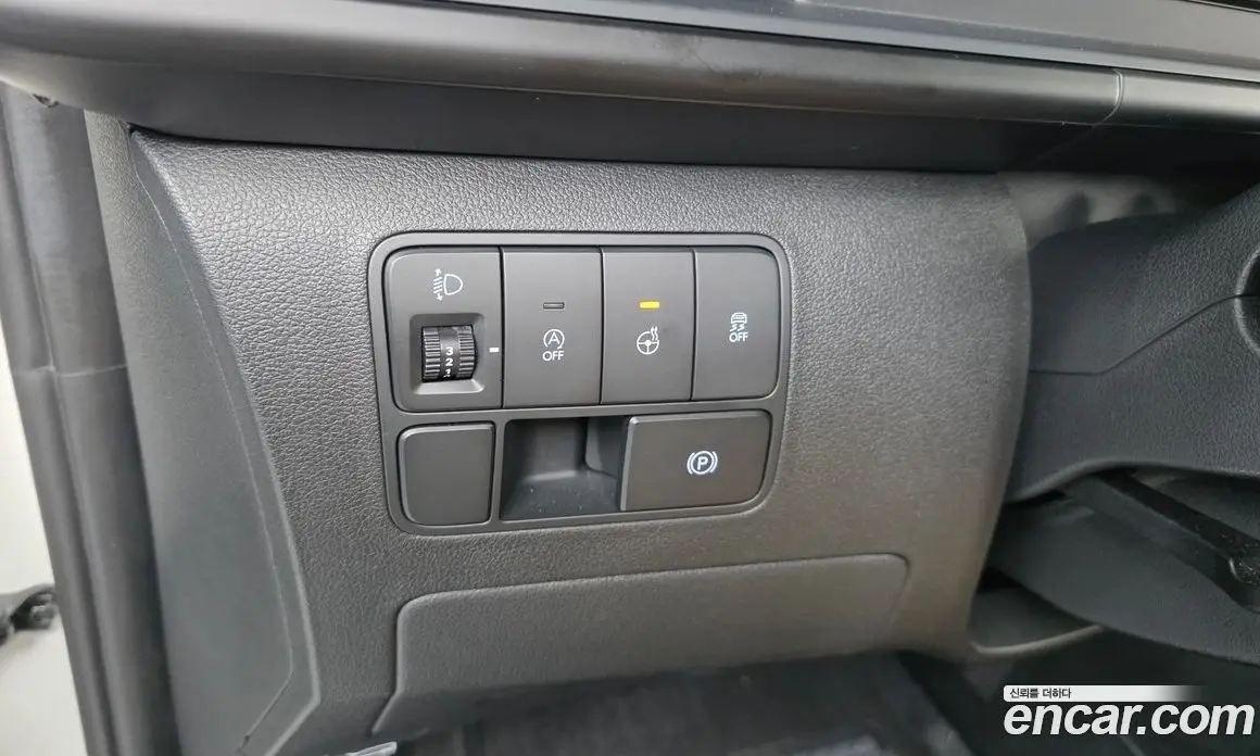 Hyundai Staria 2023 2.2 автомат (гидро), фото 23