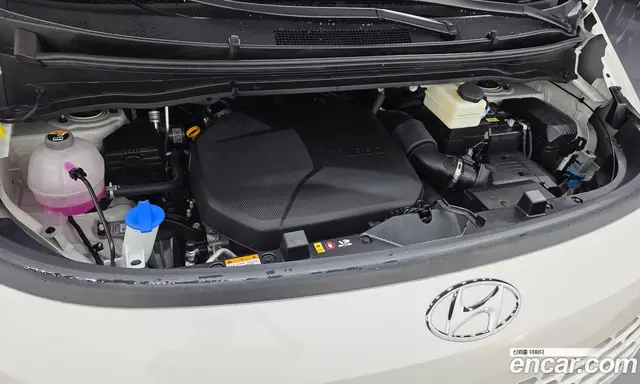 Hyundai Staria 2023 2.2 автомат (гидро), миниатюра 6