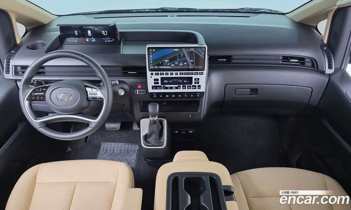 Hyundai Staria 2023 2.2 автомат (гидро), фото 10