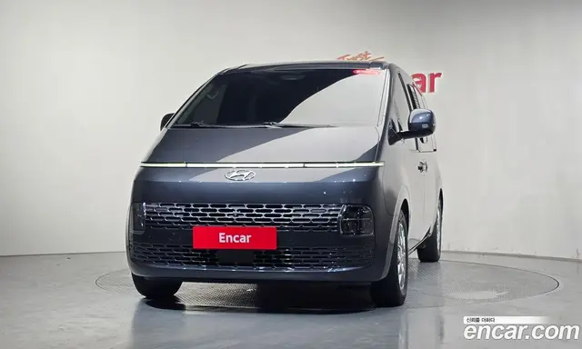 Hyundai Staria 2023 3.5 автомат (гидро), миниатюра 2
