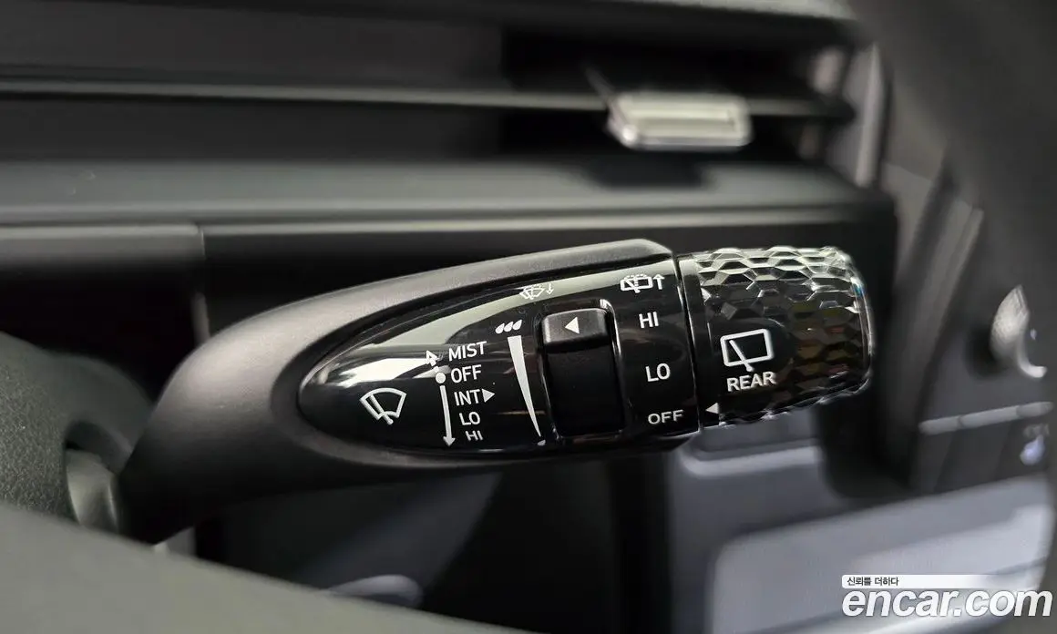 Hyundai Staria 2024 2.2 механика, фото 26