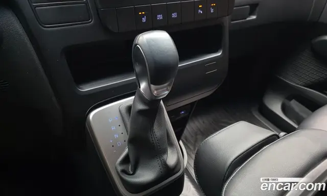 Hyundai Staria 2024 3.5 автомат (гидро), миниатюра 12