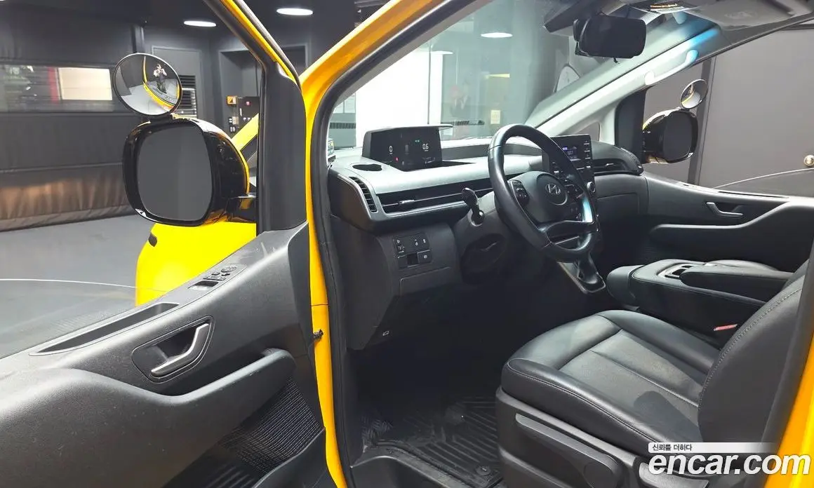 Hyundai Staria 2024 3.5 автомат (гидро), фото 13