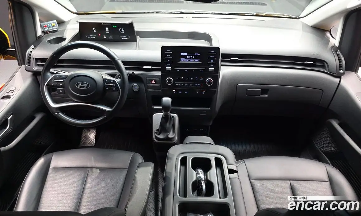 Hyundai Staria 2024 3.5 автомат (гидро), фото 10