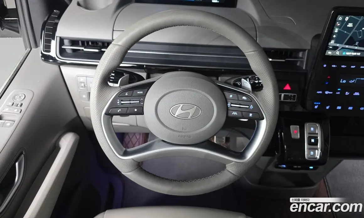 Hyundai Staria 2025 2.2 автомат (гидро), фото 19