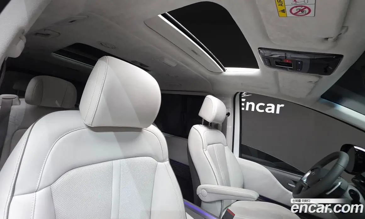 Hyundai Staria 2025 2.2 автомат (гидро), фото 26