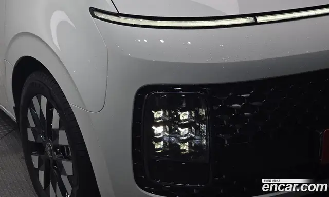 Hyundai Staria 2025 2.2 автомат (гидро), миниатюра 8