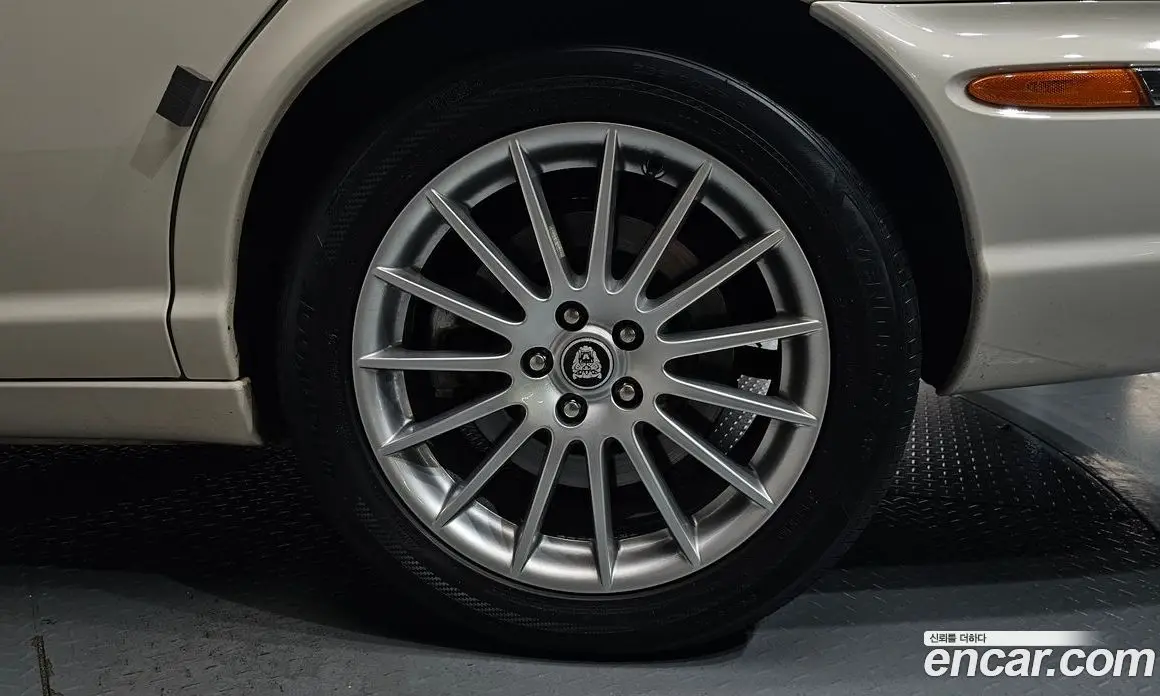 Jaguar XJ 2007 2.7 автомат (гидро), фото 6