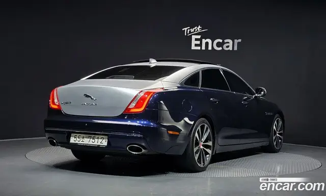 Jaguar XJ 2019 3.0 автомат (гидро), миниатюра 2