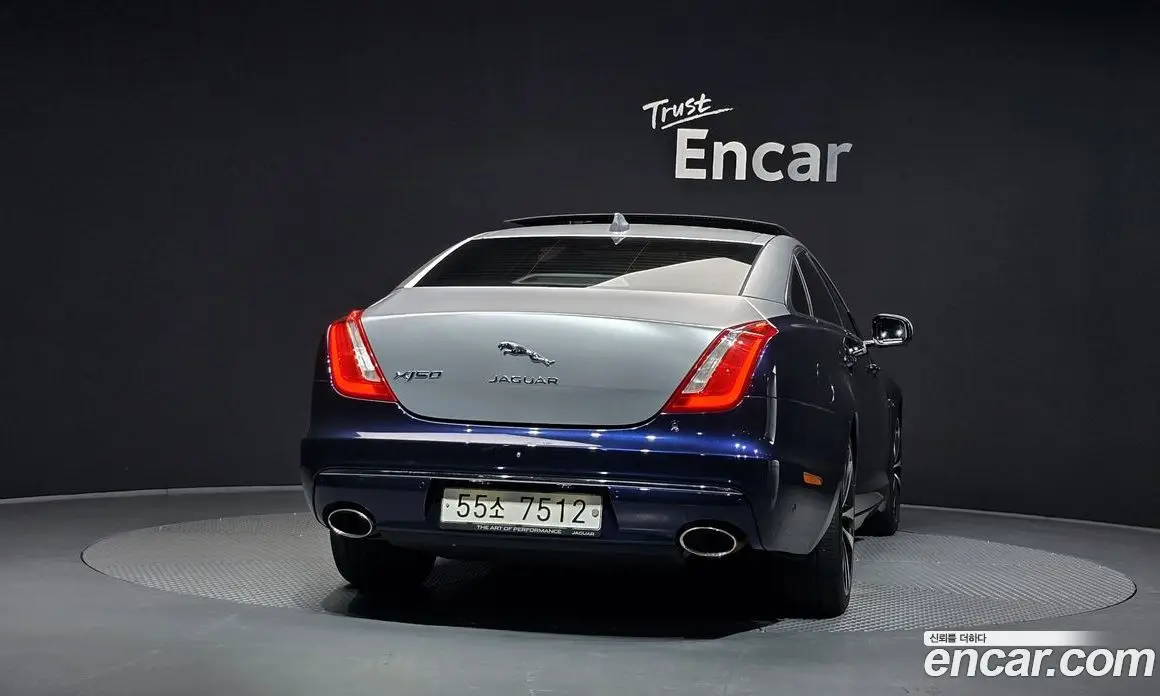 Jaguar XJ 2019 3.0 автомат (гидро), фото 4