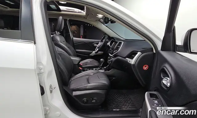 Jeep Cherokee 2018 2.4 автомат (гидро), миниатюра 12