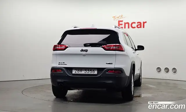 Jeep Cherokee 2018 2.4 автомат (гидро), миниатюра 4