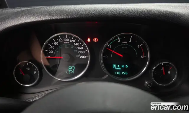 Jeep Wrangler 2013 2.8 автомат (гидро), миниатюра 8