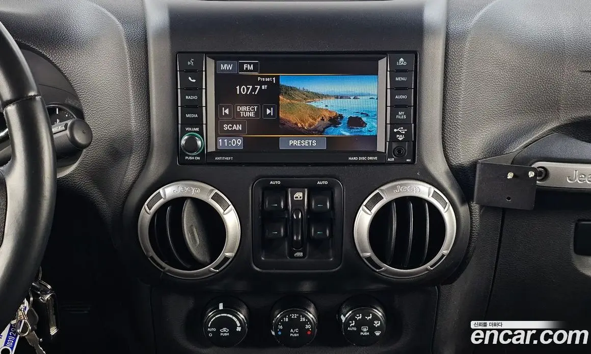 Jeep Wrangler 2015 3.6 автомат (гидро), фото 13