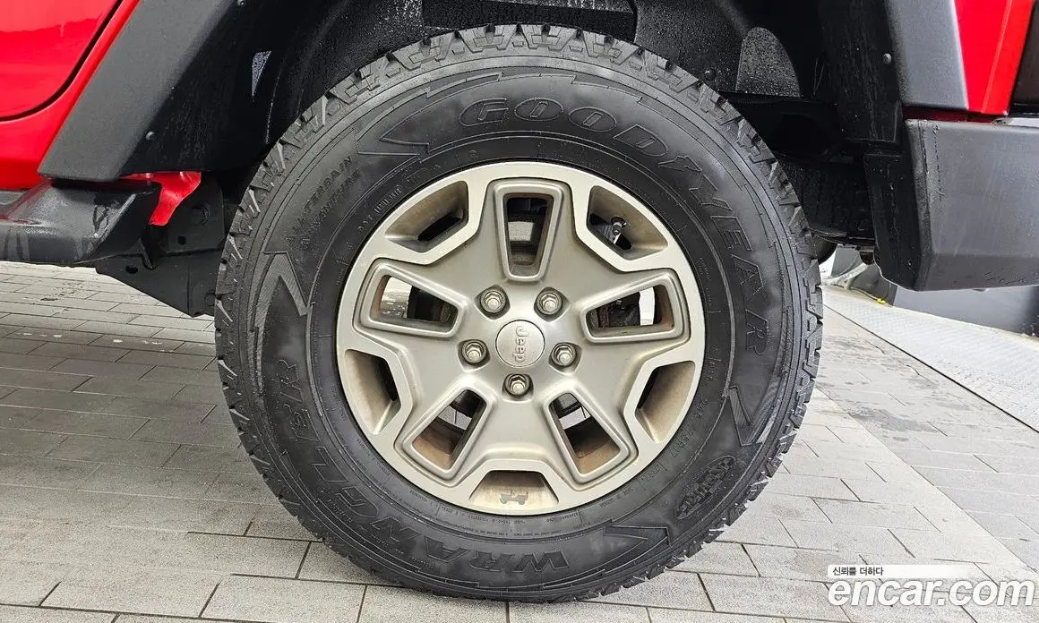 Jeep Wrangler 2015 3.6 автомат (гидро), фото 5