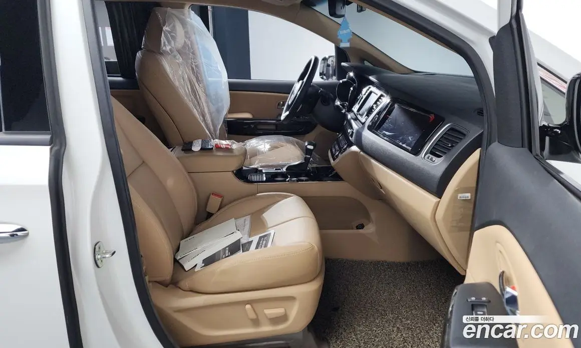 Kia Carnival 2019 3.3 автомат (гидро), фото 16