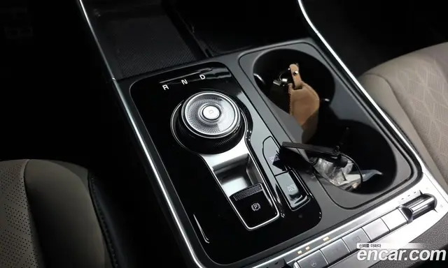 Kia Carnival 2023 1.6 автомат (гидро), миниатюра 11