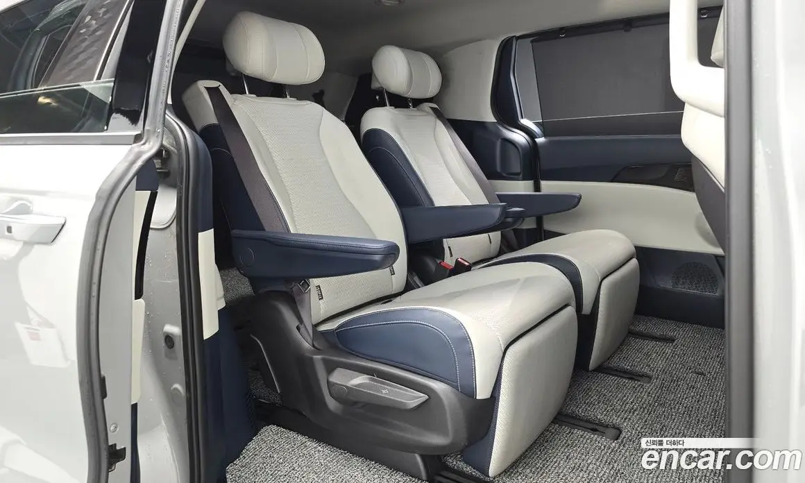 Kia Carnival 2025 1.6 автомат (гидро), фото 17