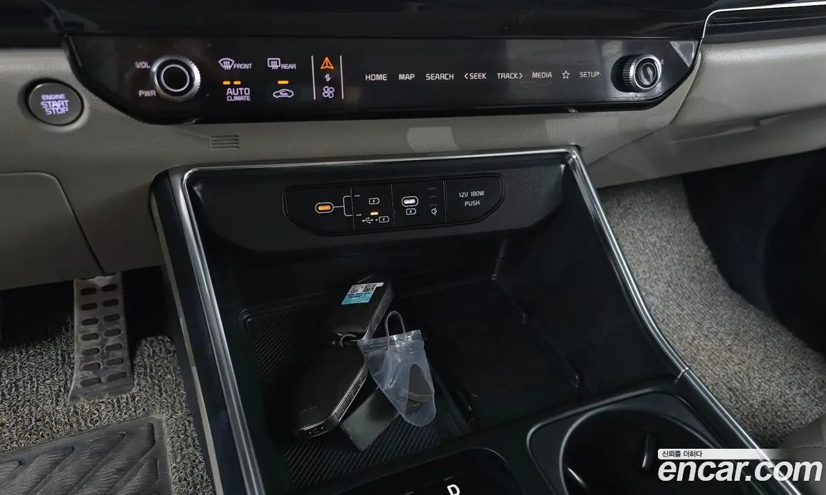 Kia Carnival 2025 1.6 автомат (гидро), фото 31