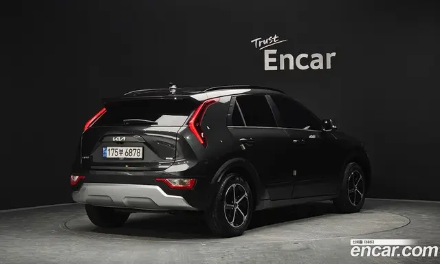 Kia Niro 2022 1.6 автомат (гидро), миниатюра 1