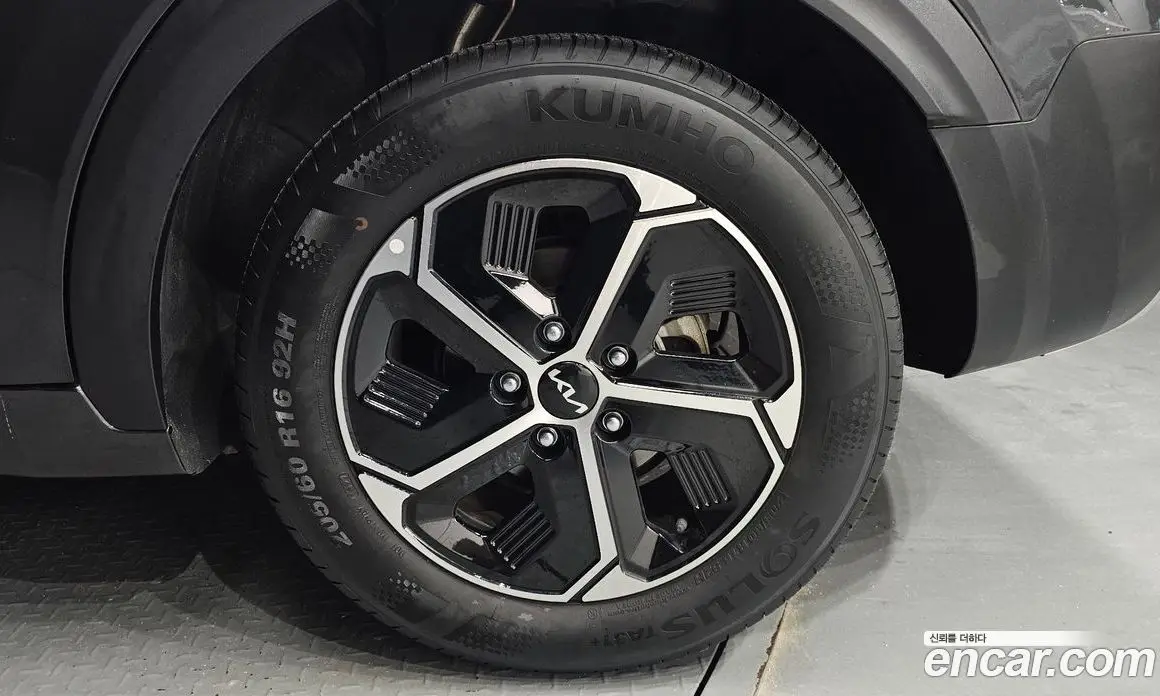 Kia Niro 2022 1.6 автомат (гидро), фото 6