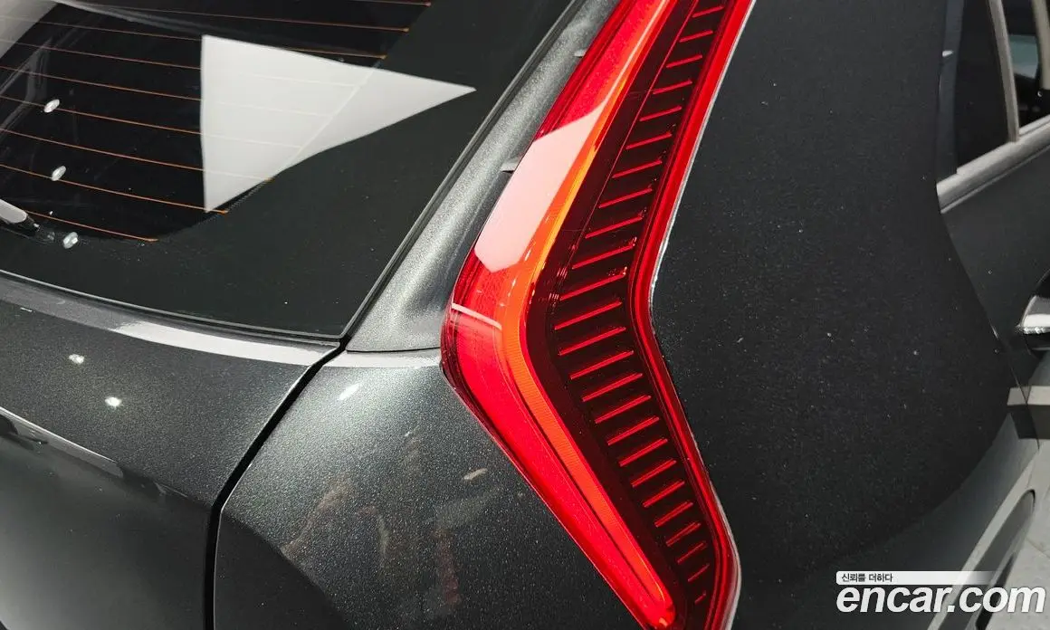 Kia Niro 2022 1.6 автомат (гидро), фото 8