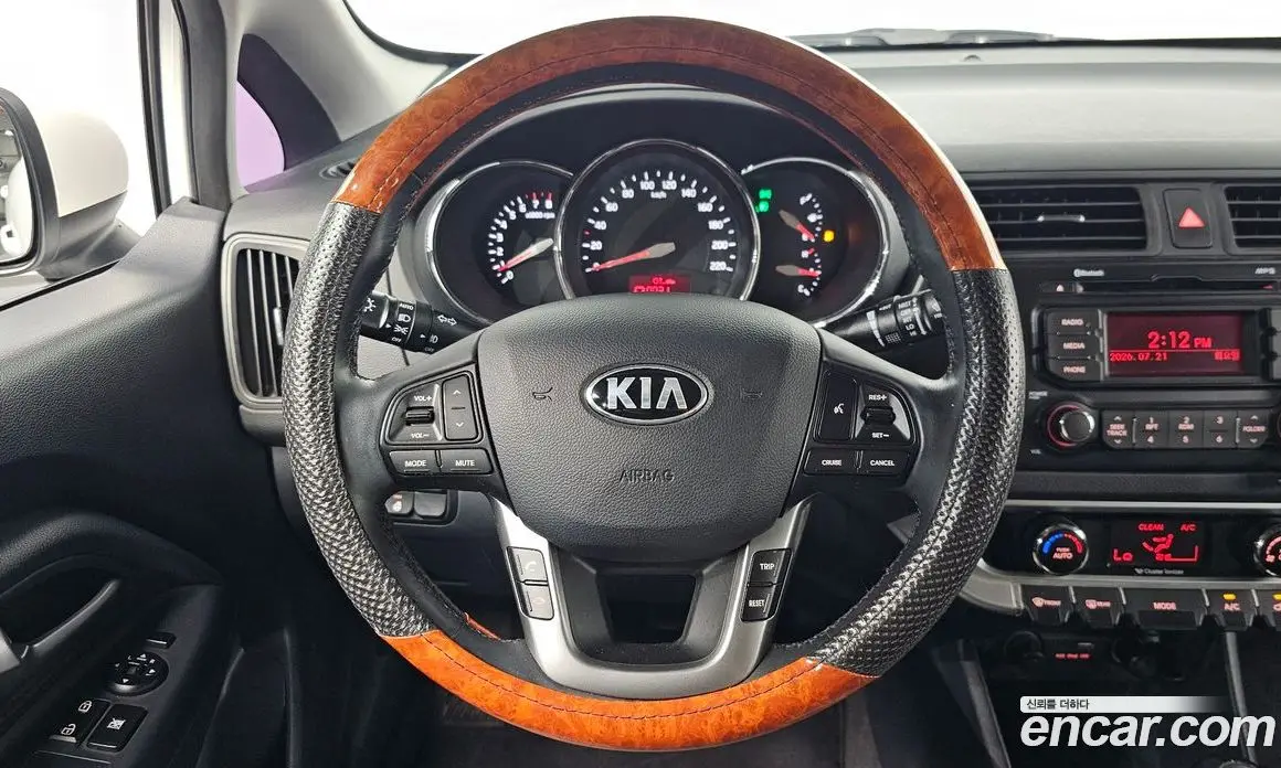 Kia Pride 2014 1.6 автомат (гидро), фото 13