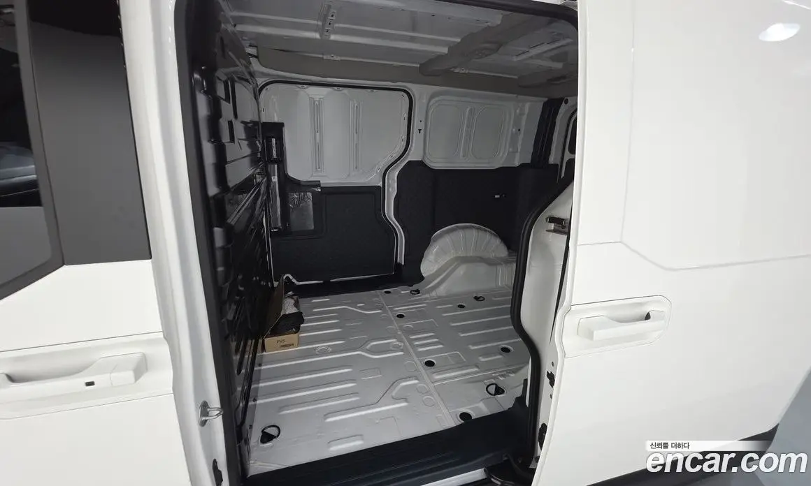 Kia PV5 2025 0.2 автомат (гидро), фото 16