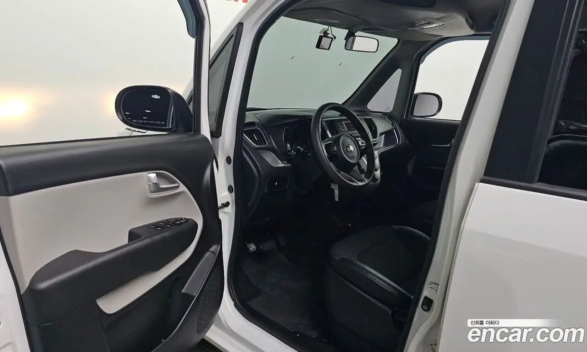Kia Ray 2020 1.0 автомат (гидро), фото 13