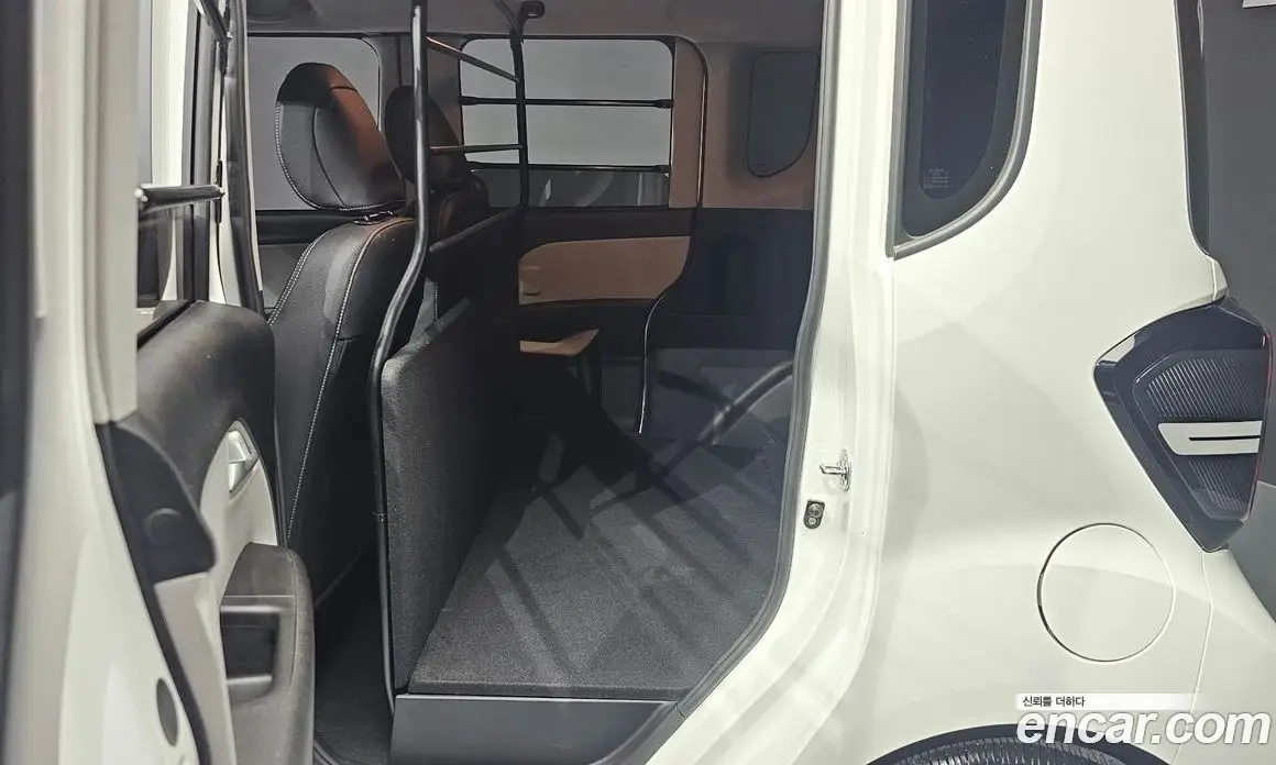 Kia Ray 2023 1.0 автомат (гидро), фото 16