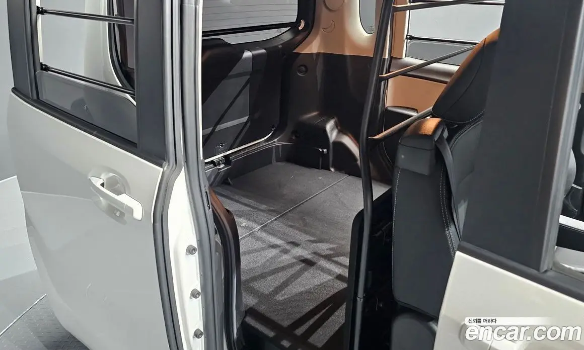 Kia Ray 2023 1.0 автомат (гидро), фото 17