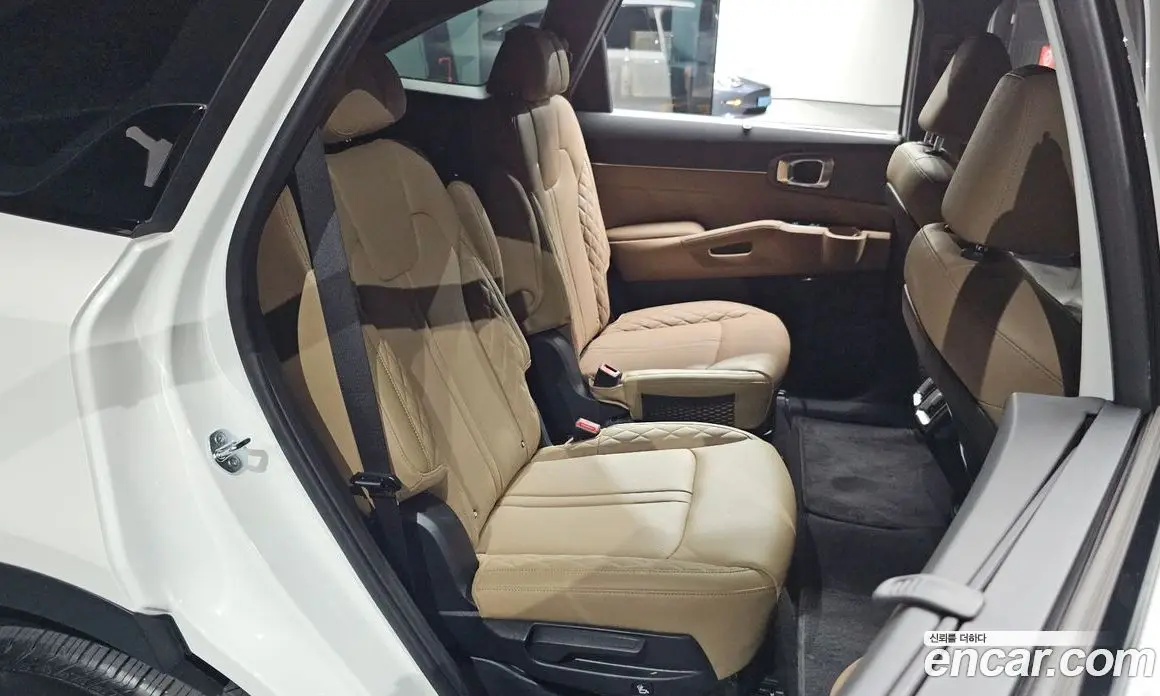 Kia Sorento 2024 1.6 автомат (гидро), фото 17