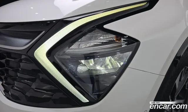 Kia Sportage 2021 1.6 автомат (гидро), миниатюра 7