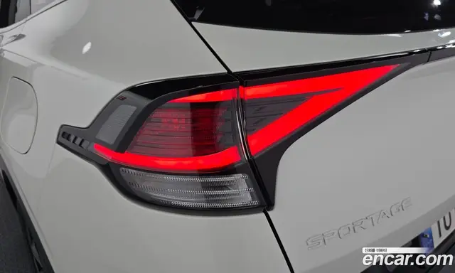 Kia Sportage 2021 1.6 автомат (гидро), миниатюра 8